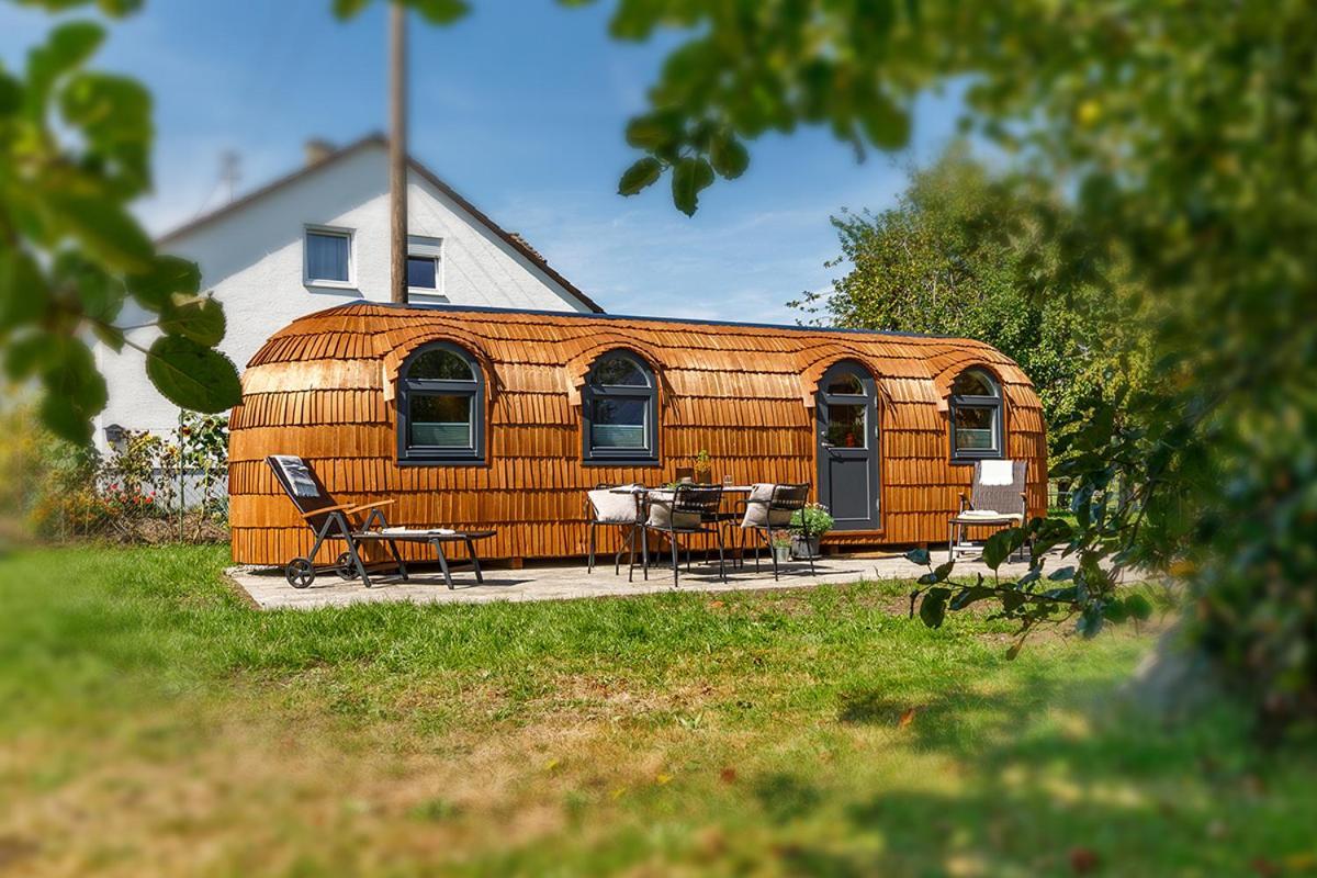 Auszeitgarten - Urlaub Im Tinyhaus Im Herzen Von Oberschwaben Aulendorf Eksteriør billede