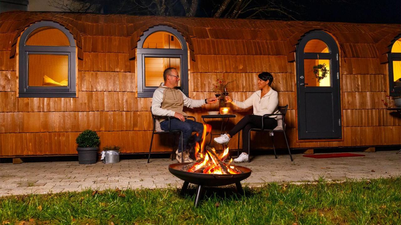 Auszeitgarten - Urlaub Im Tinyhaus Im Herzen Von Oberschwaben Aulendorf Eksteriør billede